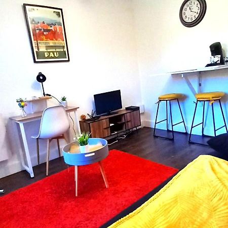 Appartement L'Etoile Paloise -Terrasse &Wifi &Parking &Piscine à Pau Extérieur photo